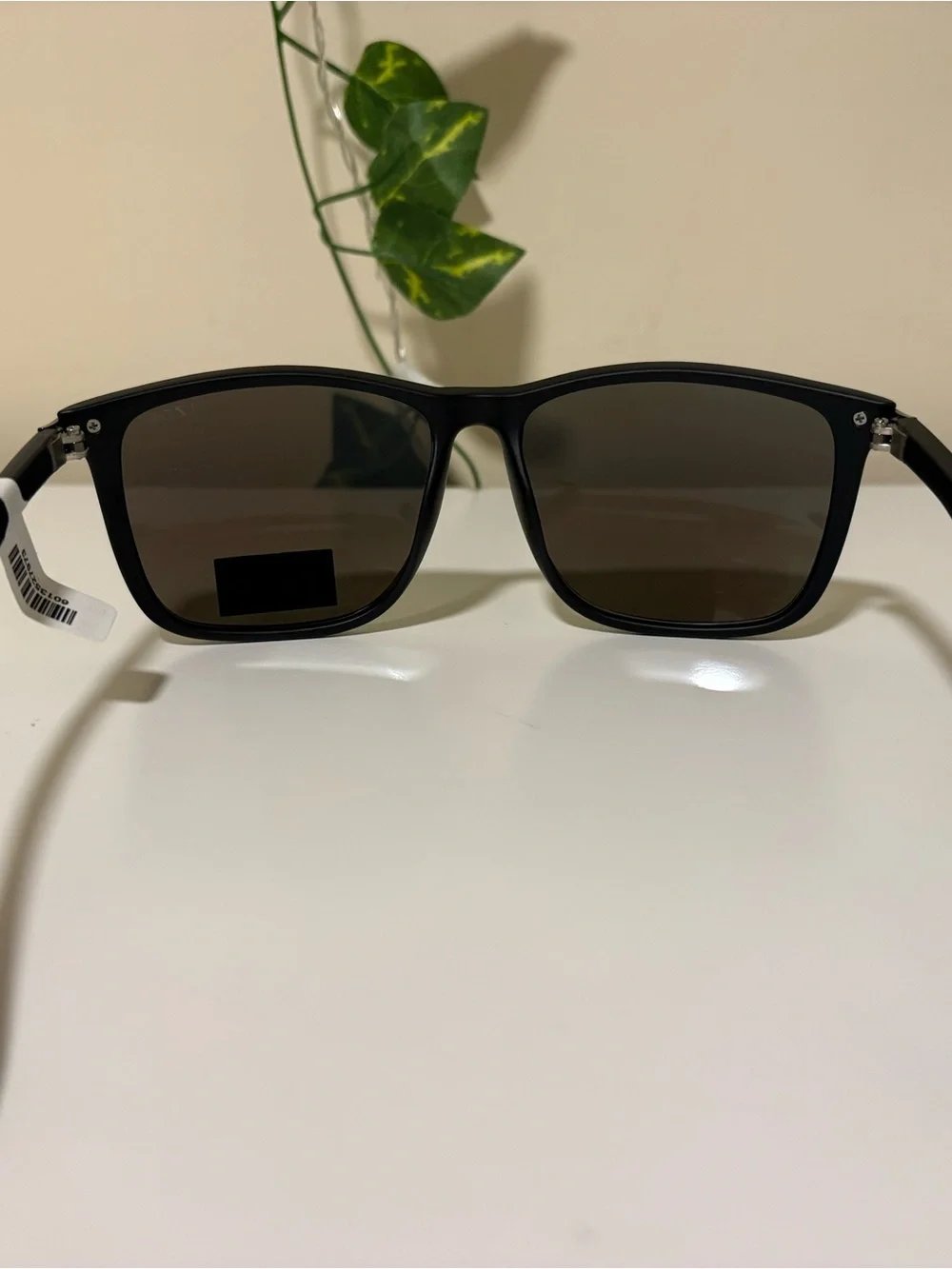 Izod sunglasses black